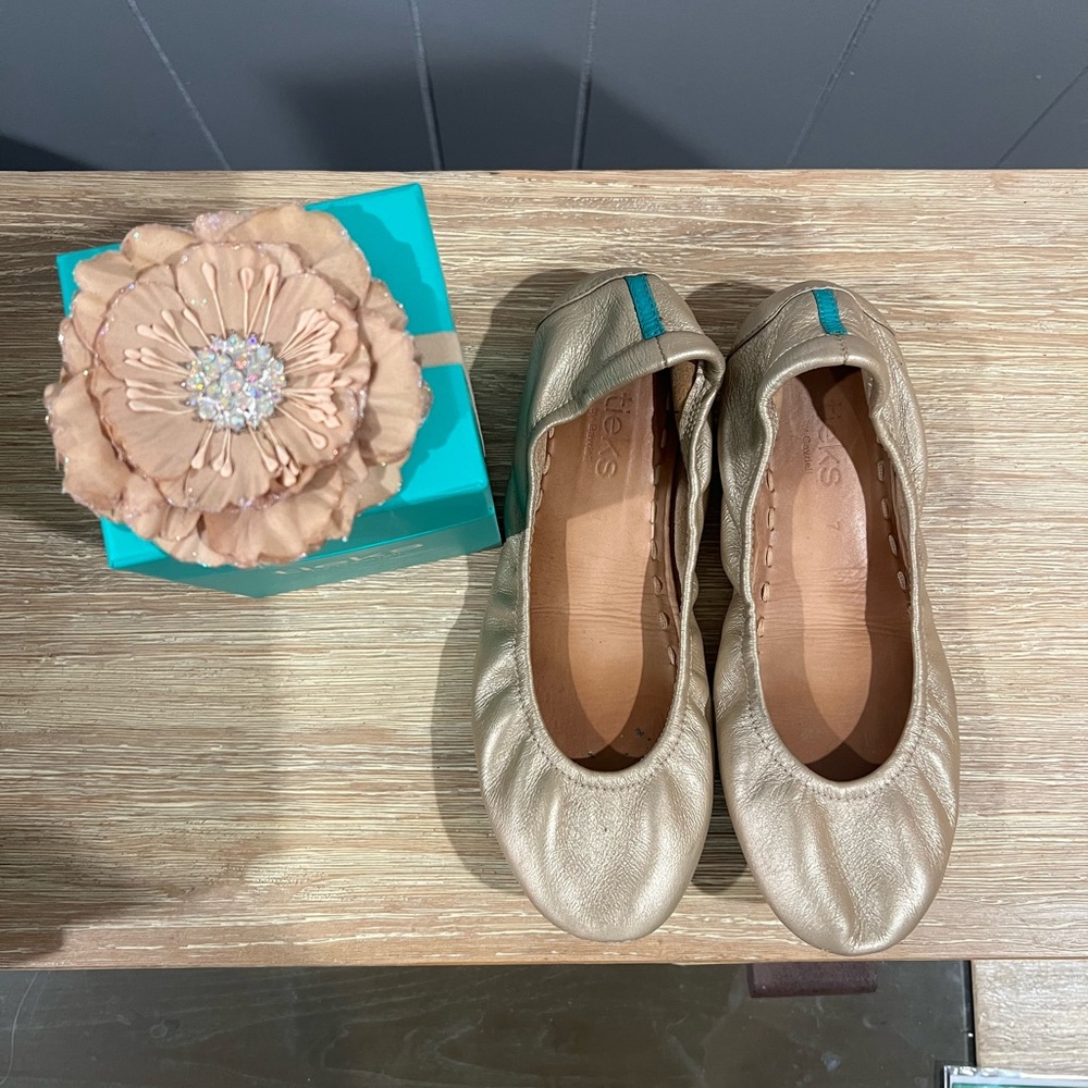 Tieks Champagne Gold size 7 VGUC